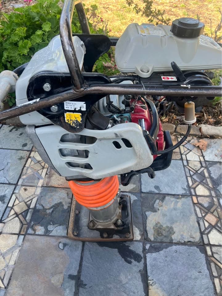 Mikasa MTX-70 Jumping Jack Compactor 4